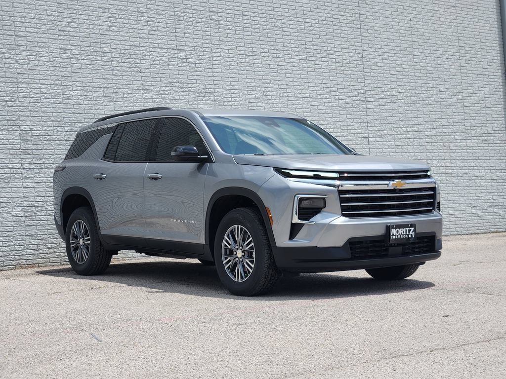 New 2026 Chevrolet Traverse LT FWD image 2