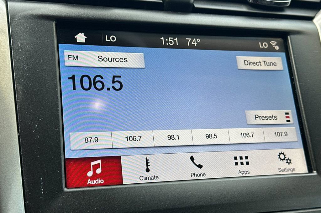 Used 2019 Ford Fusion SE image 16