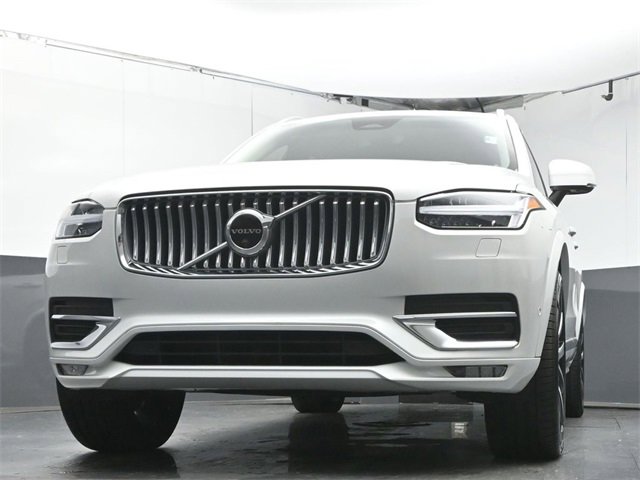Used 2023 Volvo XC90 B6 Plus w/ Protection Package image 39