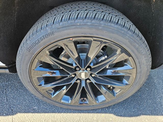 New 2026 Cadillac Escalade ESV Platinum Sport AWD/4WD image 14