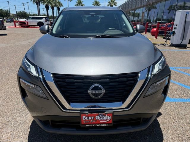 Certified 2023 Nissan Rogue SV FWD image 2