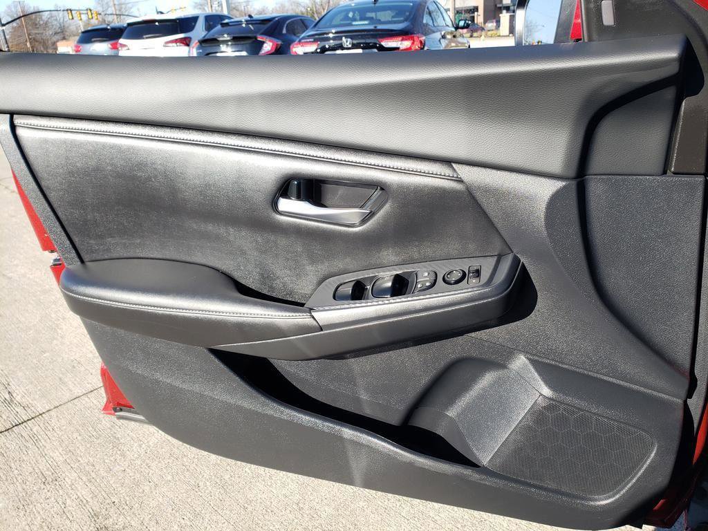 Certified 2022 Nissan Sentra SV image 17