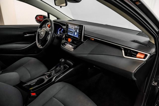 Used 2020 Toyota Corolla LE FWD image 14