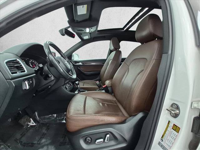 Used 2018 Audi Q3 2.0T Premium Plus w/ Premium Plus Package AWD/4WD image 17