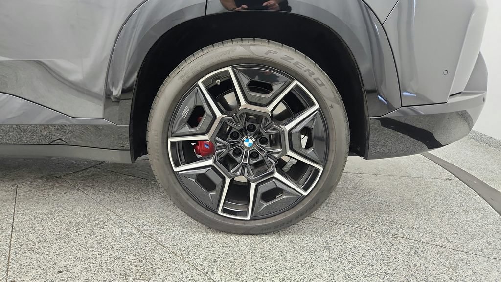 Used 2023 BMW XM AWD/4WD image 18