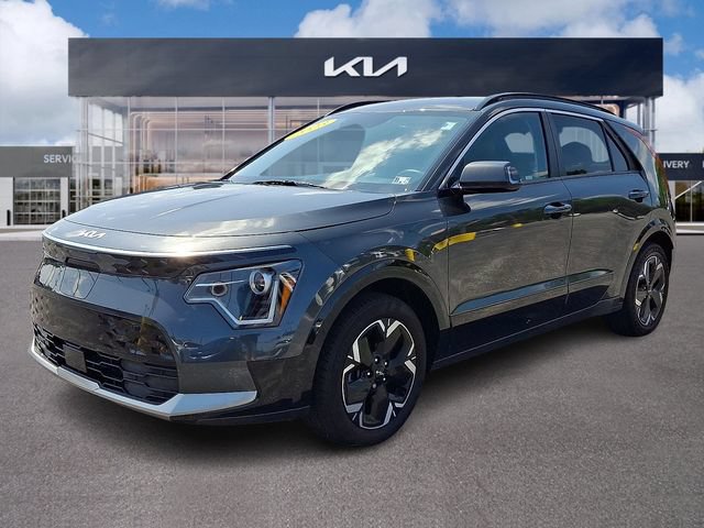 Certified 2023 Kia Niro Wind w/ Wind Preserve Package FWD image 3