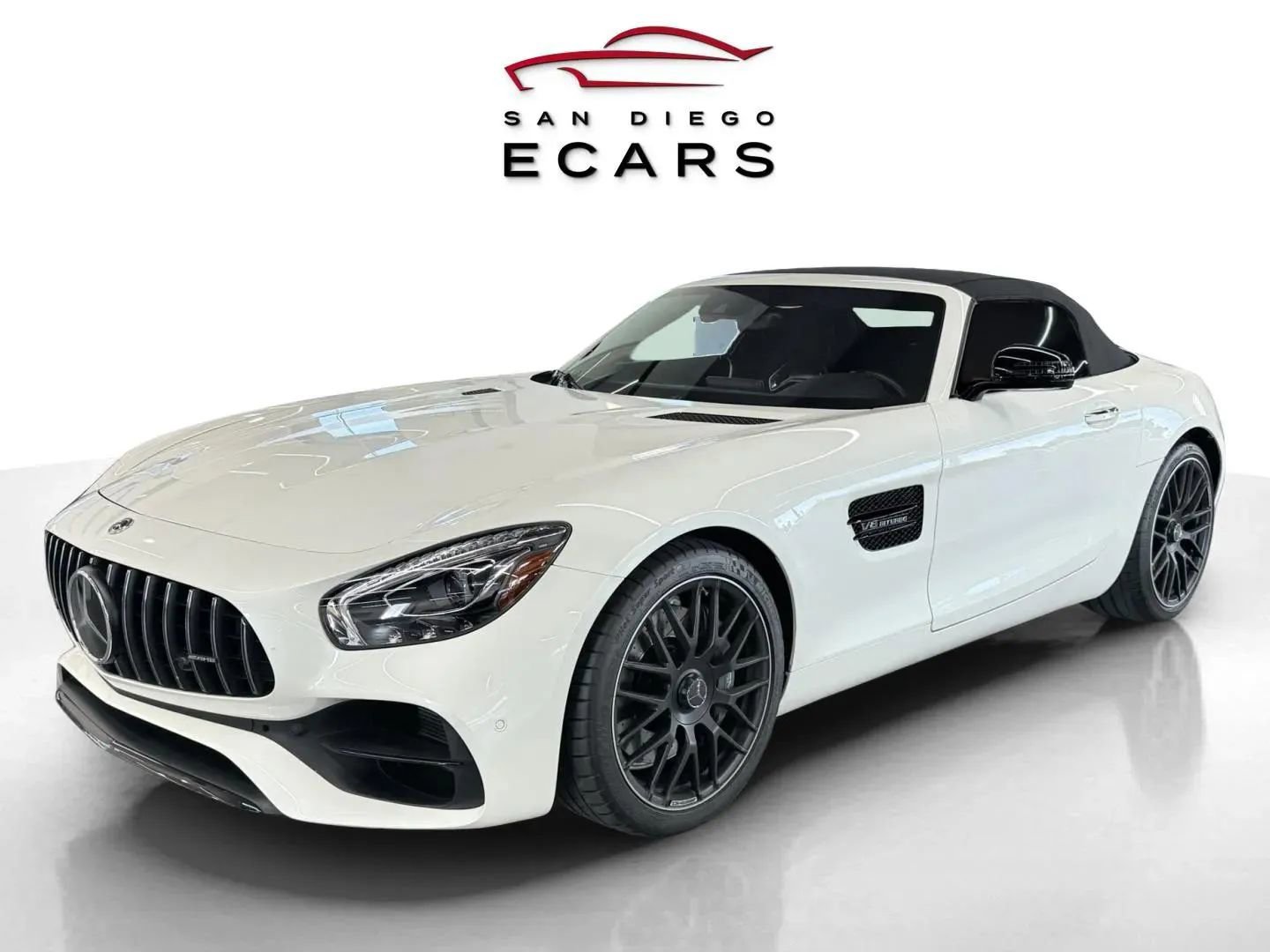 Used 2018 Mercedes-Benz AMG GT Roadster image 1