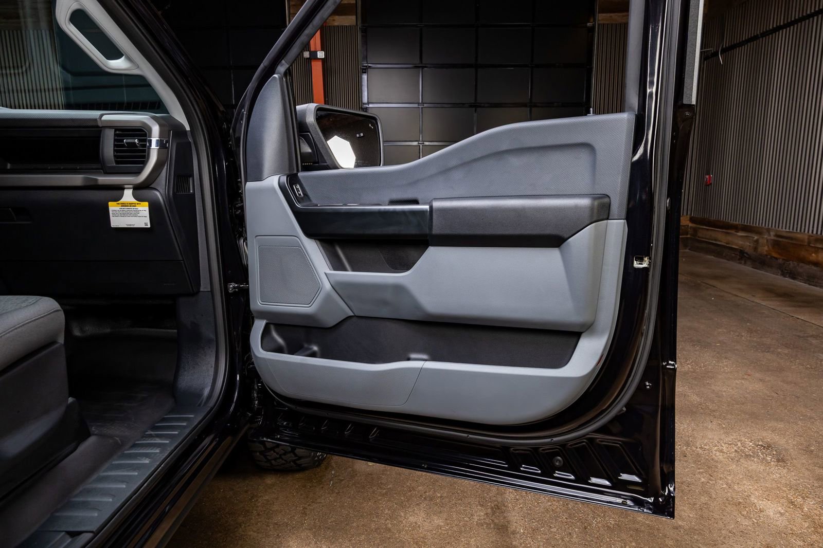 Used 2025 Ford F150 XL w/ Equipment Group 103A High image 29