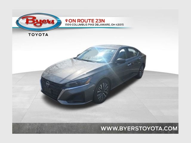 Used 2025 Nissan Altima 2.5 SV image 1