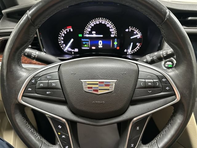 Used 2017 Cadillac XT5 Luxury w/ Driver Awareness Package FWD image 10