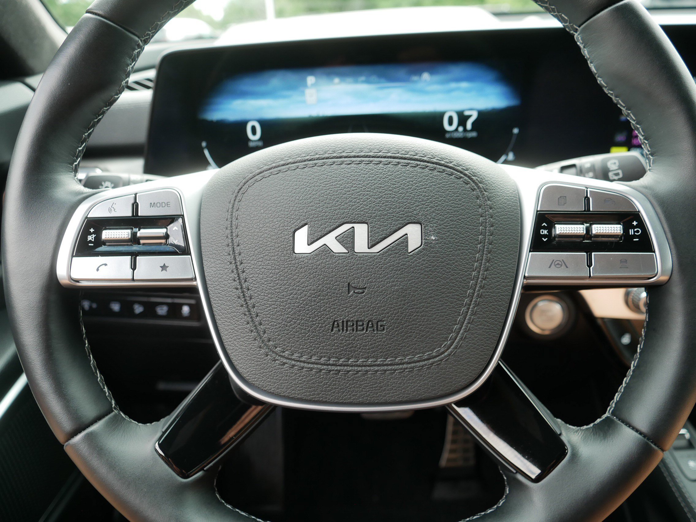 Certified 2025 Kia Telluride SX Prestige X-Line AWD/4WD image 25