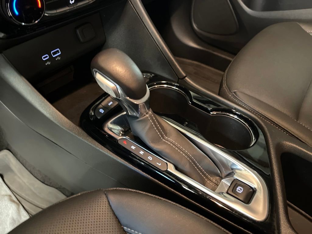 Certified 2024 Buick Encore GX Sport Touring image 24