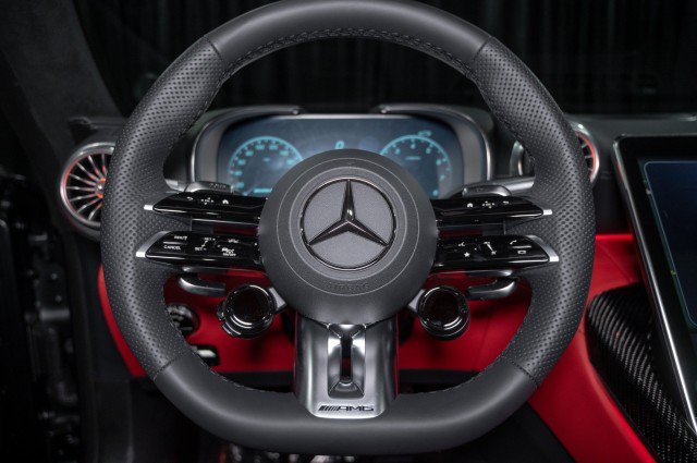 New 2026 Mercedes-Benz SL 63 AMG 4MATIC image 21