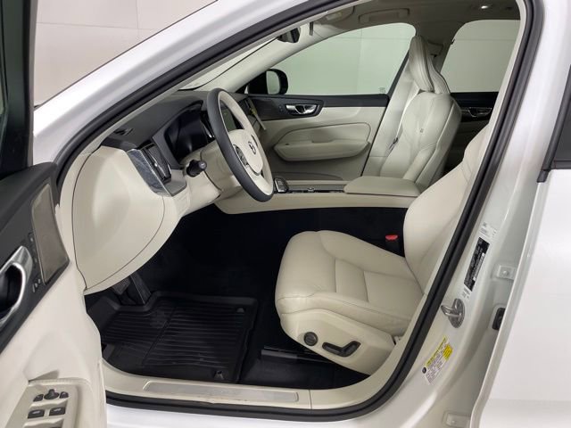 Certified 2024 Volvo XC60 T8 Plus w/ Protection Package image 4