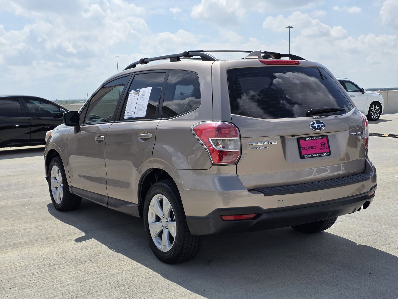 Used 2016 Subaru Forester 2.5i w/ Alloy Wheel Package image 8