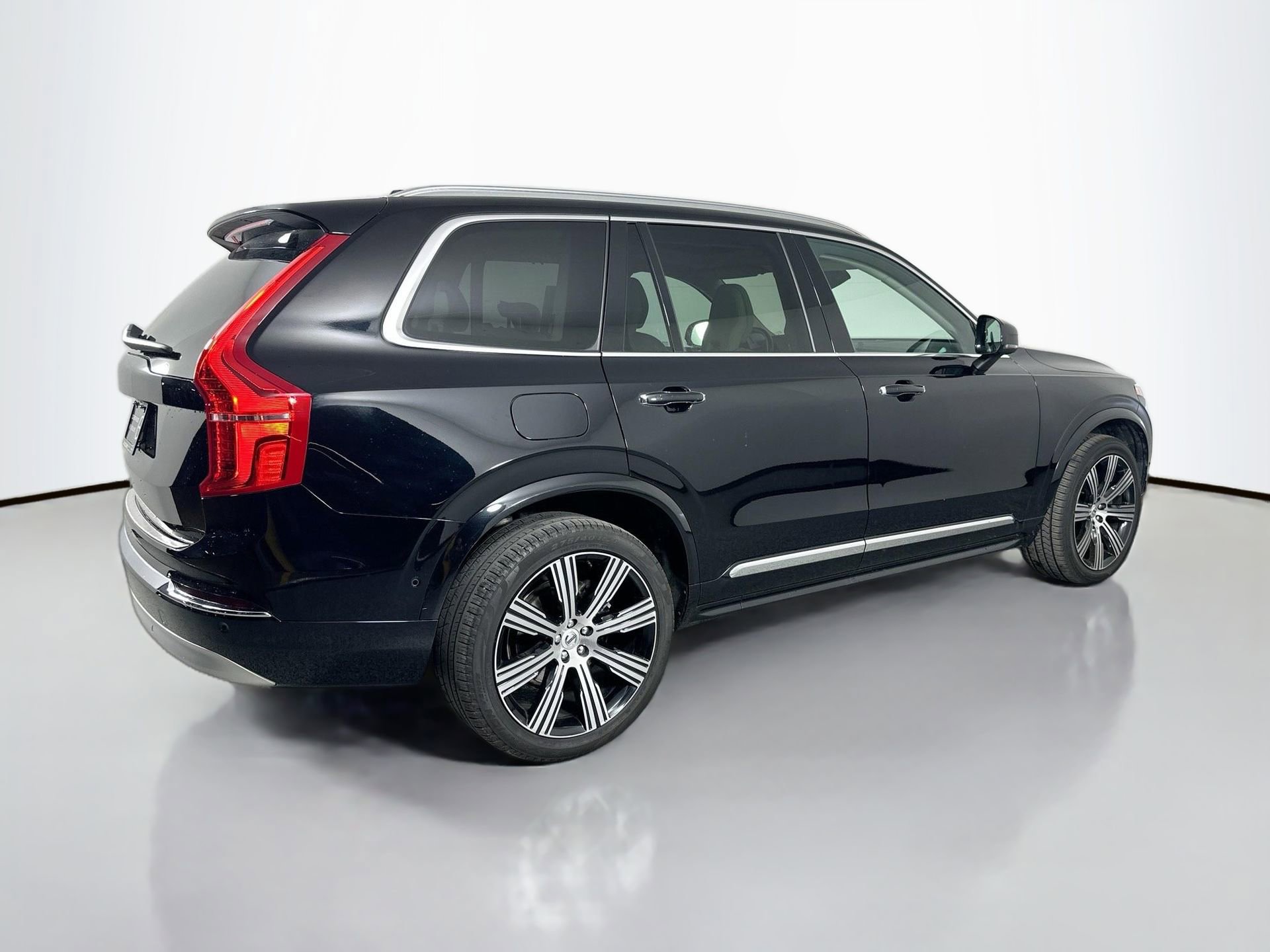 Certified 2022 Volvo XC90 T6 Inscription w/ Advanced Package image 6