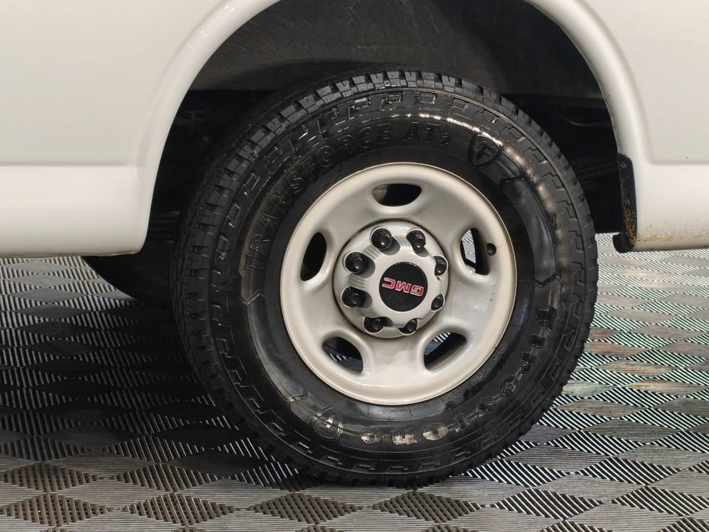 Used 2023 GMC Savana 2500 LS w/ Driver Convenience Package RWD image 38