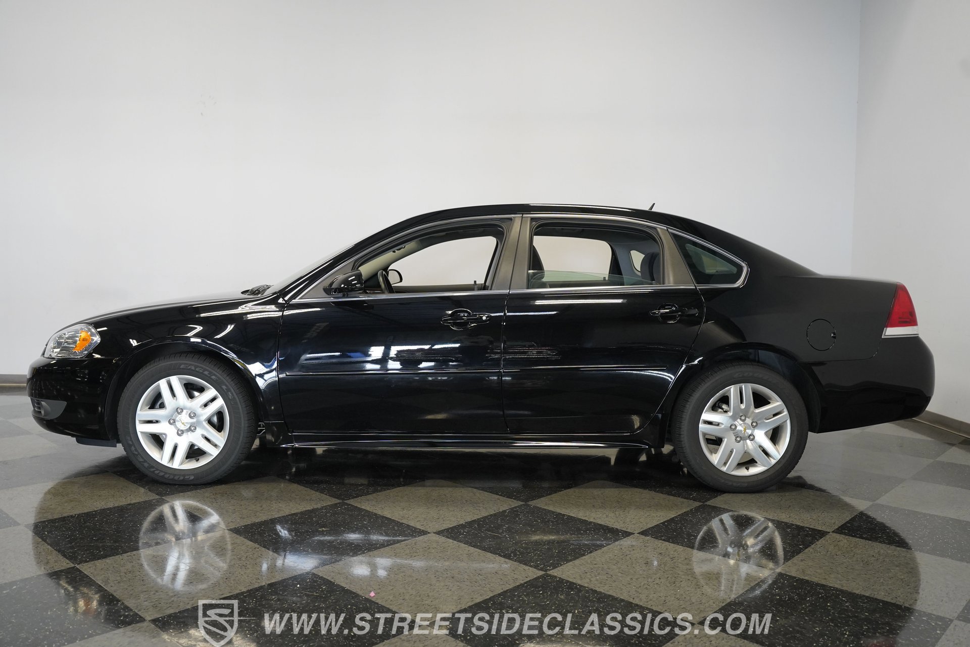 Used 2011 Chevrolet Impala LT image 9