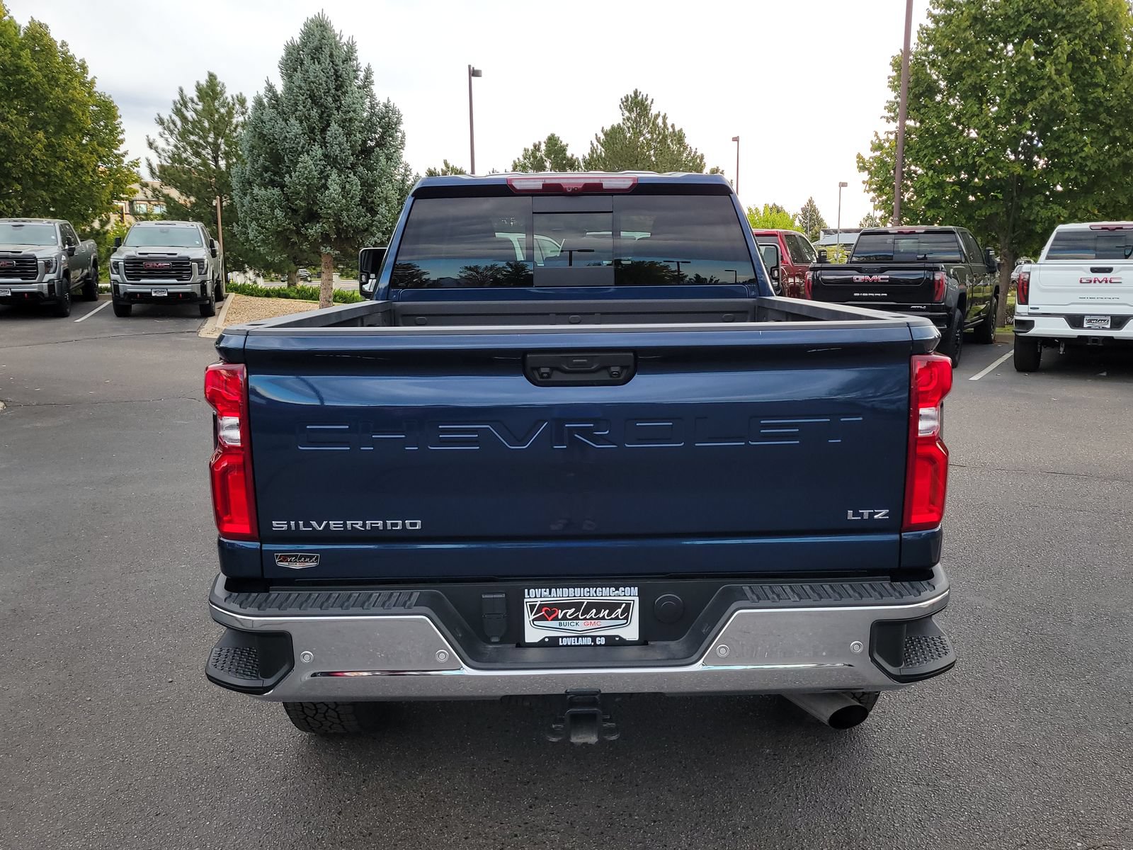 Certified 2020 Chevrolet Silverado 2500 LTZ w/ LTZ Premium Package AWD/4WD image 4