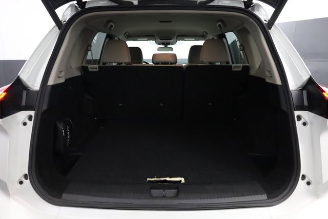 Used 2025 Nissan Rogue SV image 25