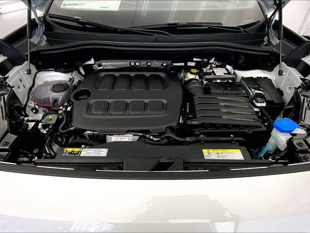 New 2026 Volkswagen Tiguan SE R-Line image 11