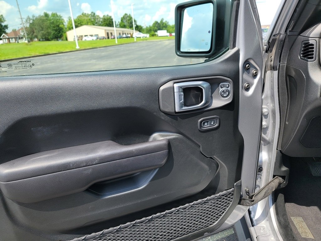 Used 2021 Jeep Wrangler Sport S image 19