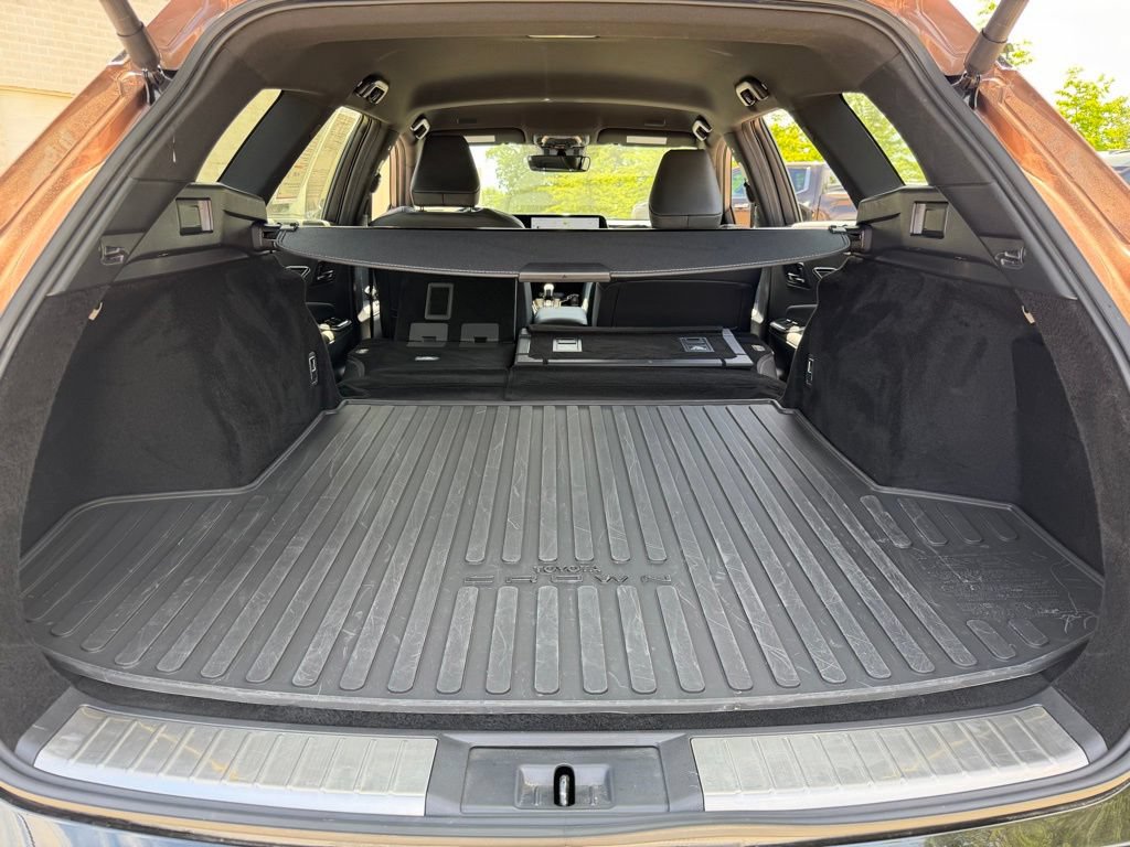 Certified 2025 Toyota Crown Signia AWD/4WD image 31