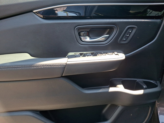 Used 2025 Honda Pilot Touring image 12