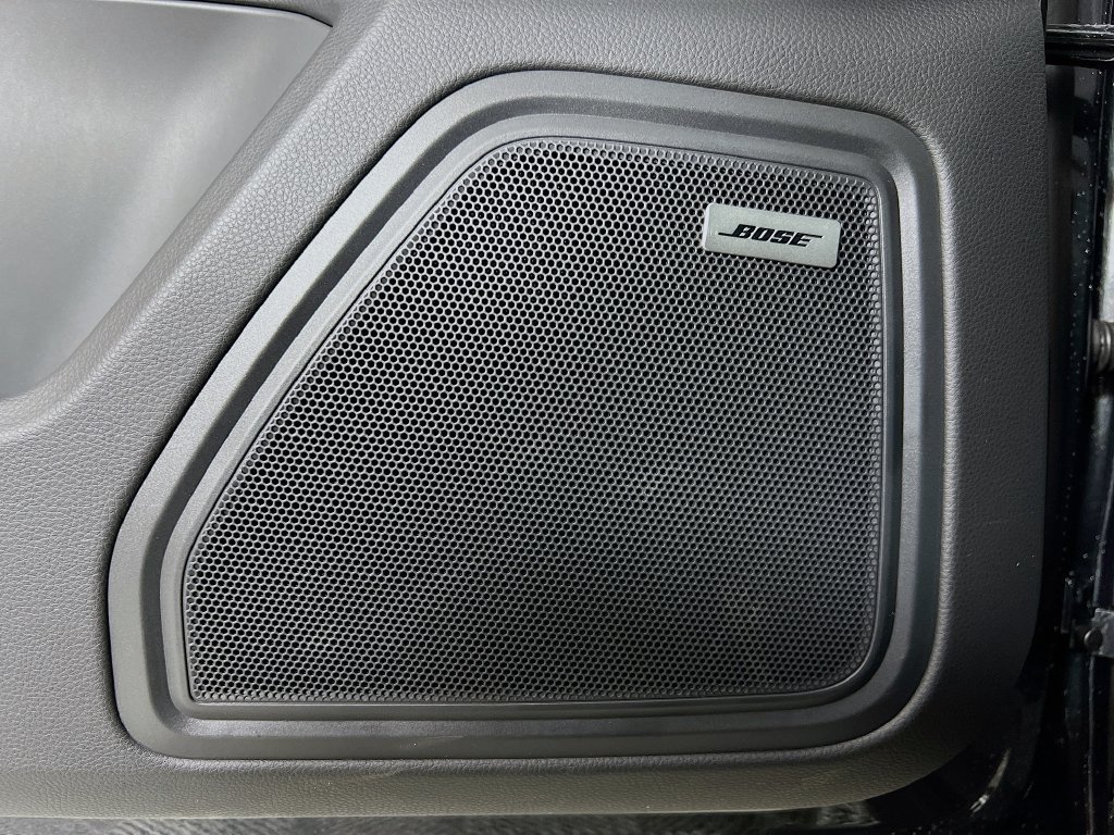Certified 2026 Porsche Macan Turbo AWD/4WD image 21