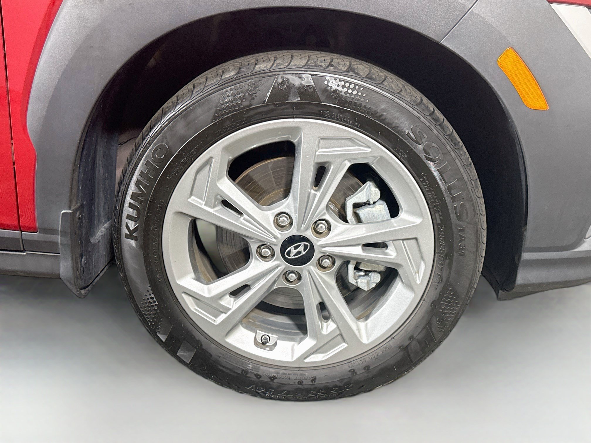 Used 2022 Hyundai Kona SEL AWD/4WD image 32