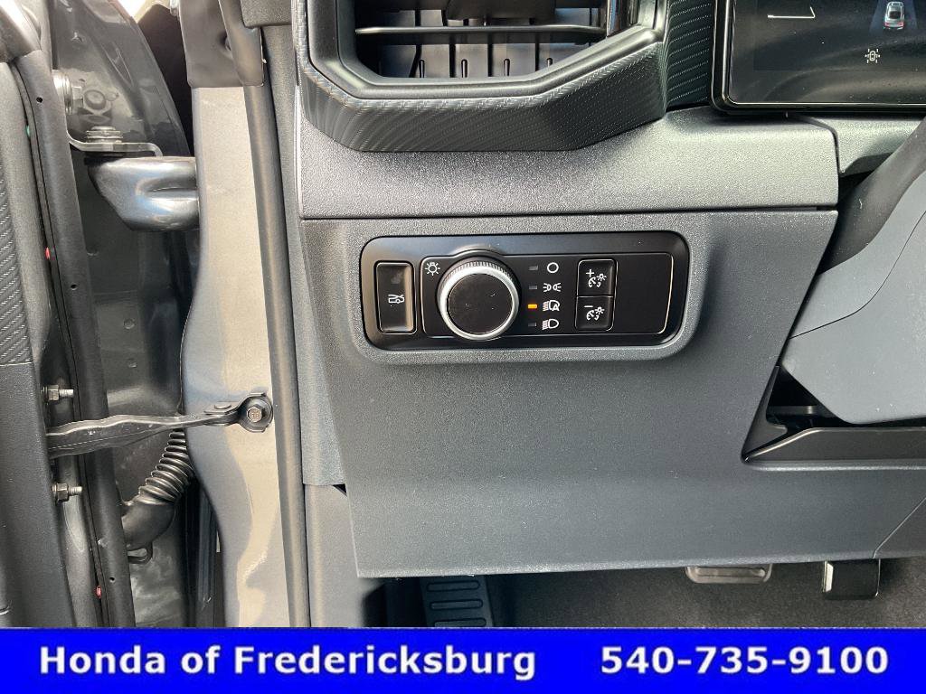 Used 2025 Ford Mustang Coupe image 35