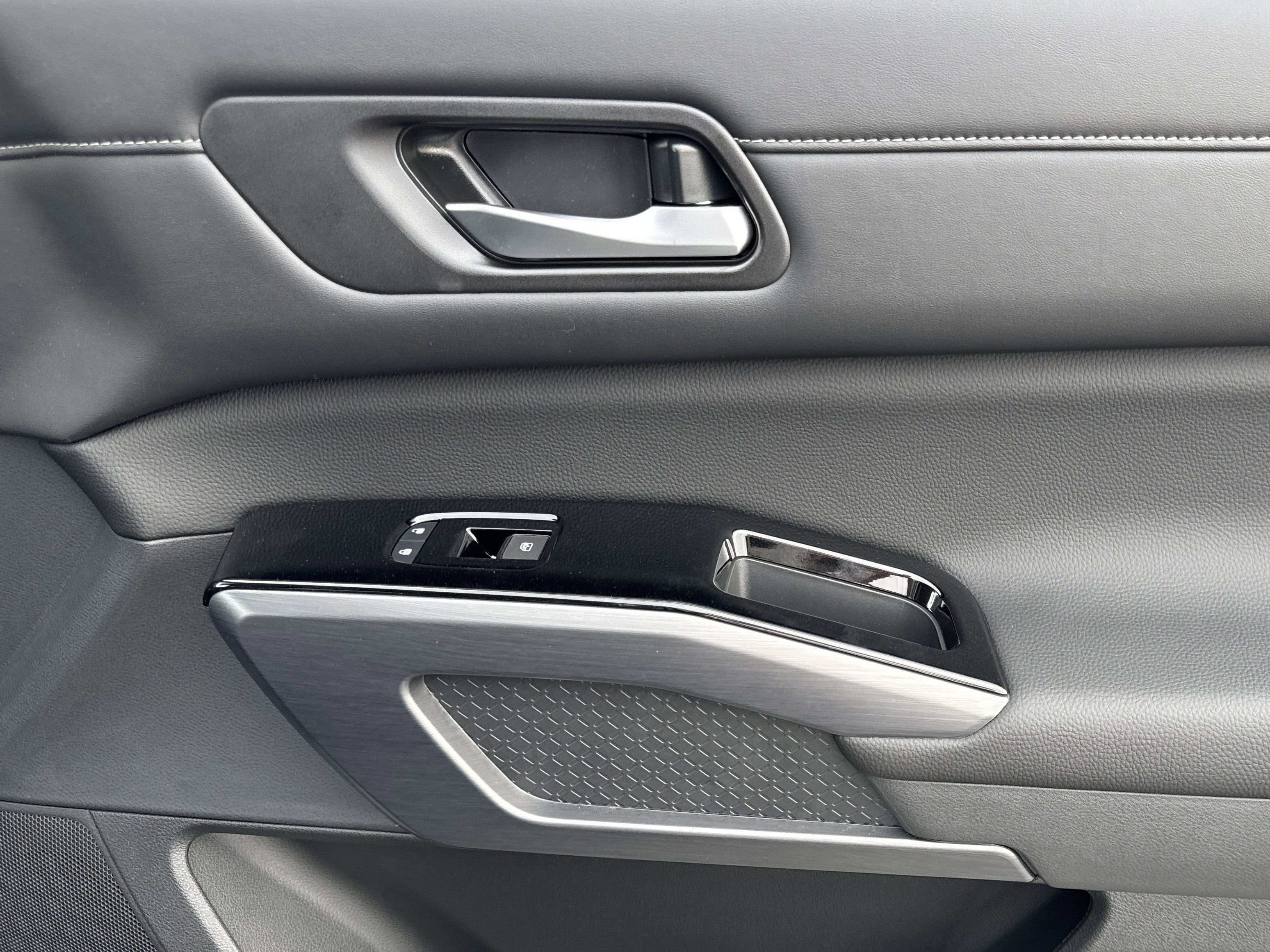 New 2026 Nissan Pathfinder SL image 20