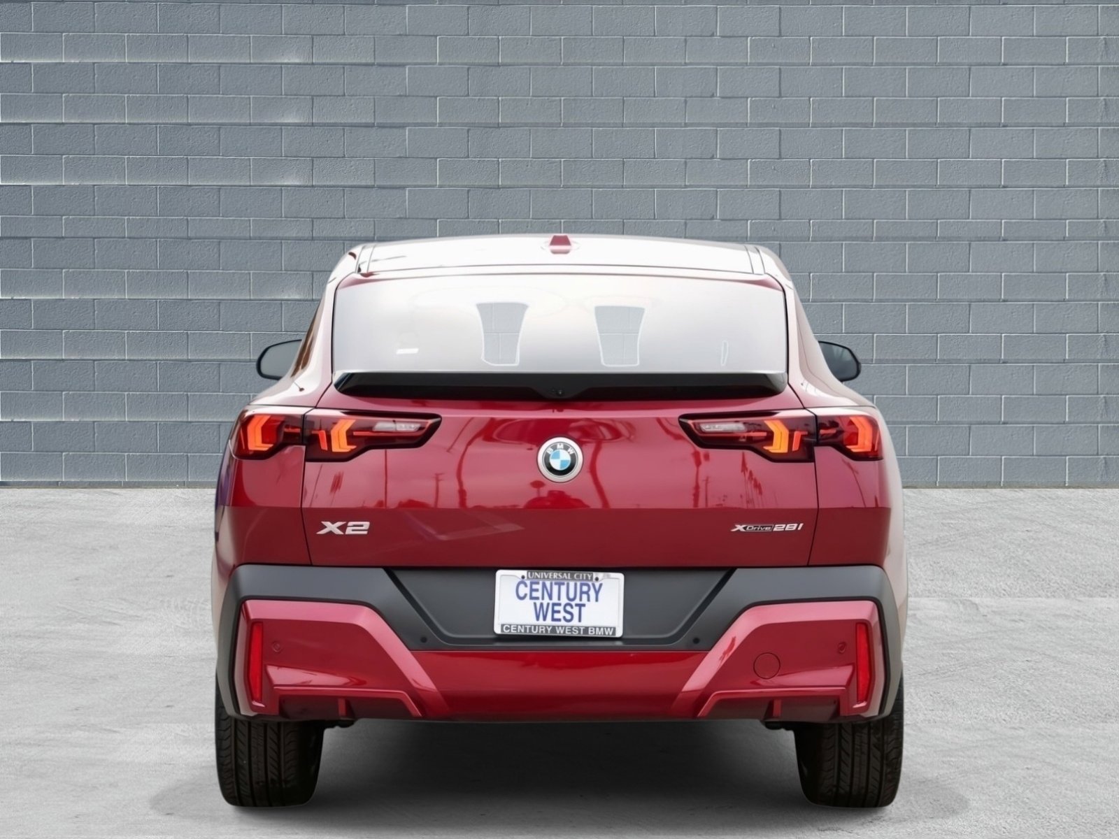 Used 2025 BMW X2 xDrive28i image 5