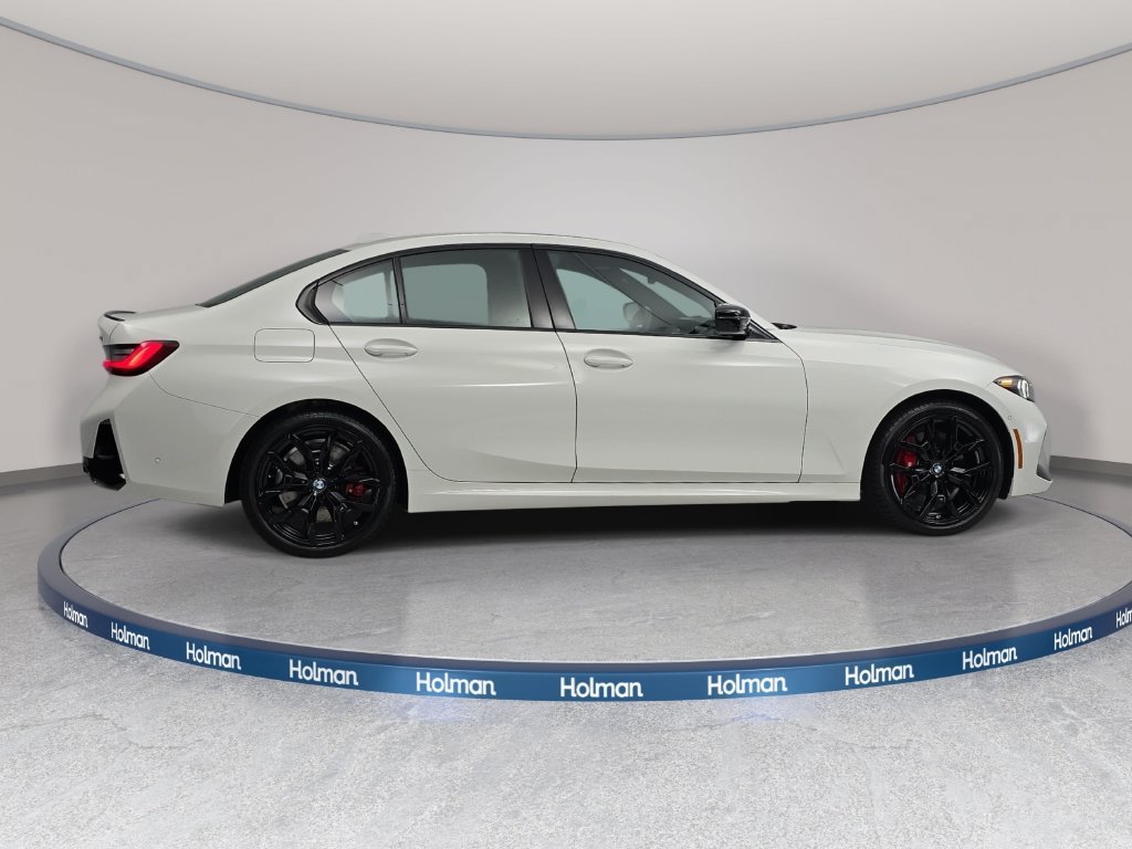 New 2026 BMW 330i xDrive Sedan w/ M Sport Package AWD/4WD image 4