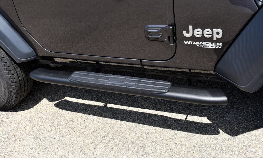 Used 2020 Jeep Wrangler Sport AWD/4WD image 9