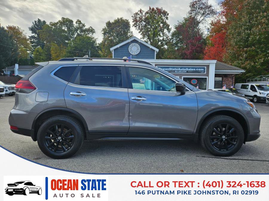 Used 2018 Nissan Rogue SV image 6