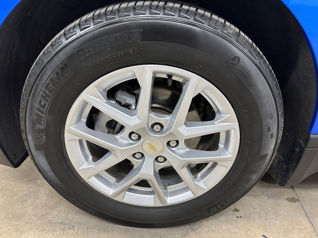 Certified 2024 Chevrolet Equinox LT w/ LPO, Floor Liner Package image 36