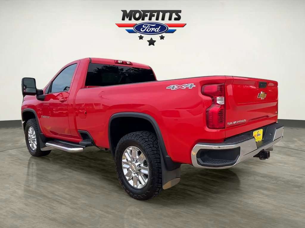 Used 2025 Chevrolet Silverado 2500 LT AWD/4WD image 3