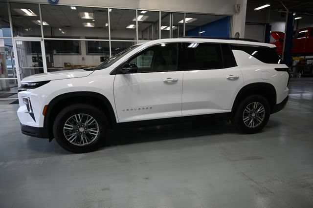 New 2026 Chevrolet Traverse LT w/ Driver Confidence Package FWD image 7