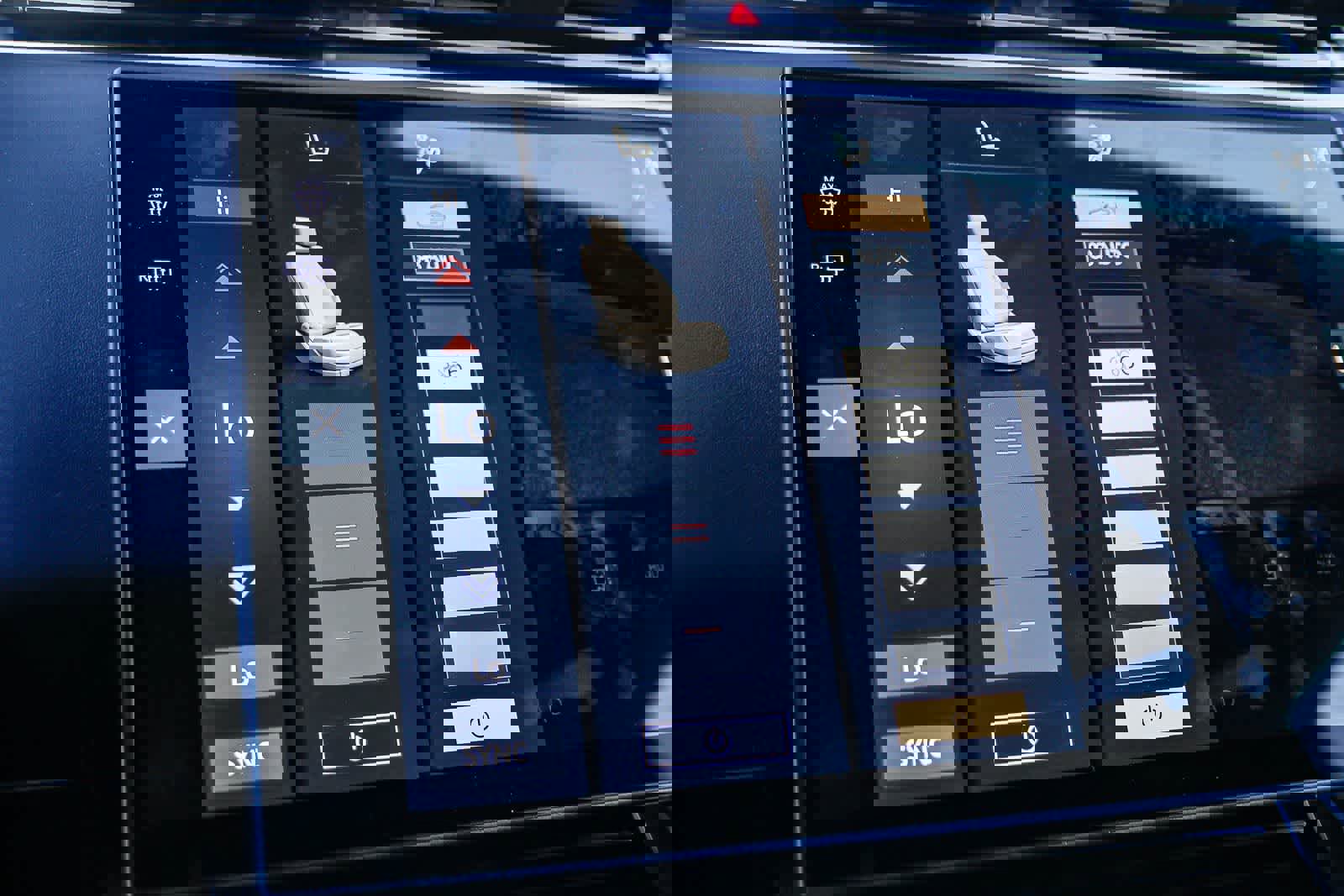 Used 2025 Land Rover Range Rover Sport image 26