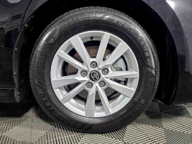 Used 2026 Toyota Camry LE w/ Convenience Package FWD image 11