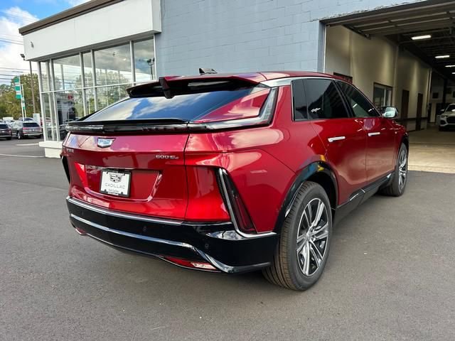 New 2026 Cadillac Lyriq Premium Luxury w/ LPO, Floor Liner Package image 3