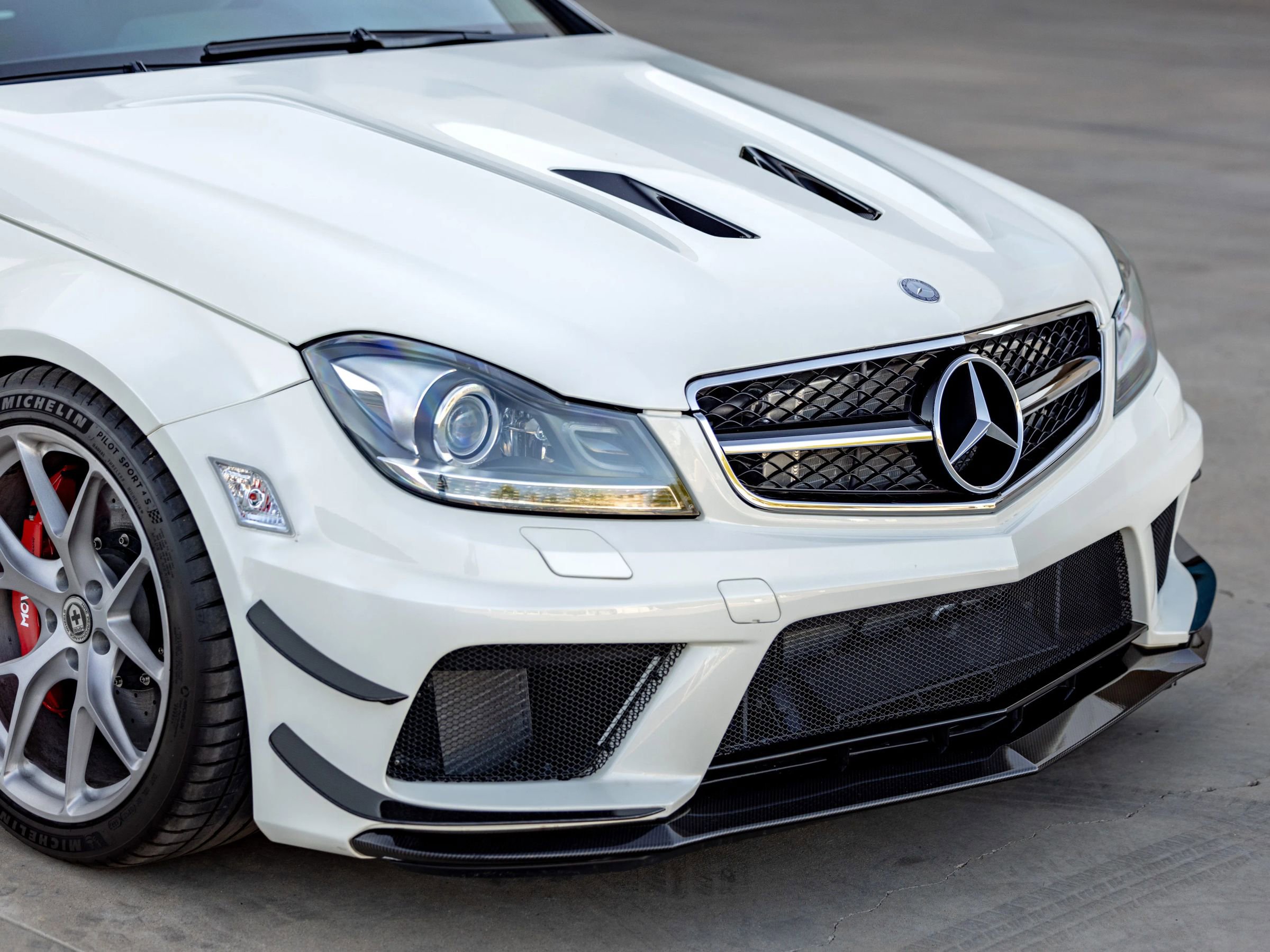 Used 2012 Mercedes-Benz C 63 AMG Coupe image 33