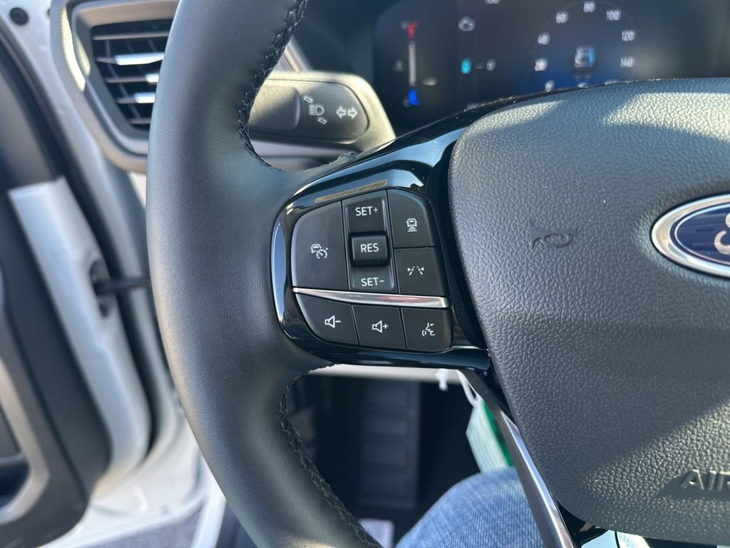 New 2026 Ford Escape SE FWD image 18