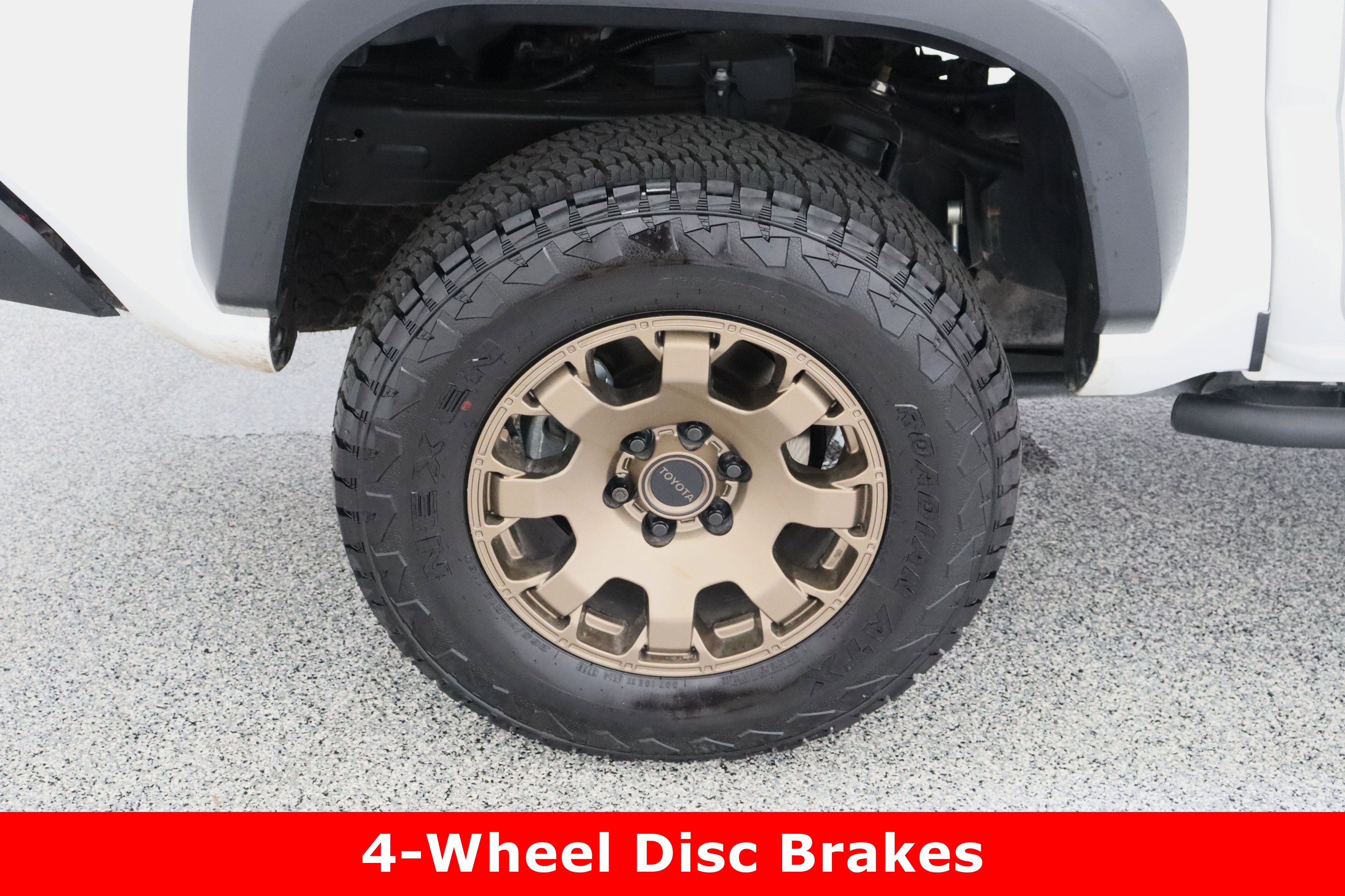 Used 2025 Toyota Tacoma 4x4 Double Cab Hybrid image 6