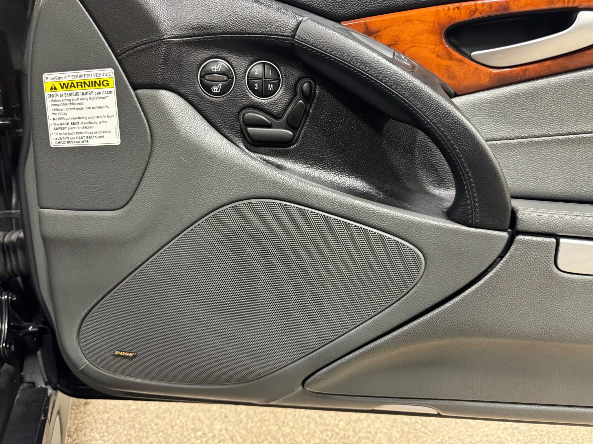 Used 2005 Mercedes-Benz SL 500 image 54