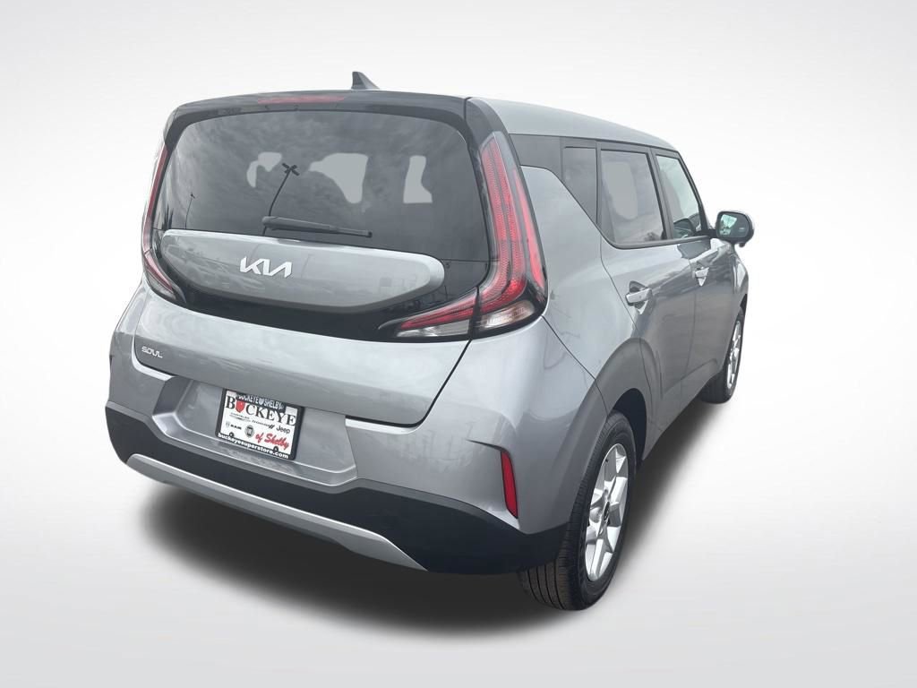 Used 2025 Kia Soul LX w/ LX Technology Package image 3
