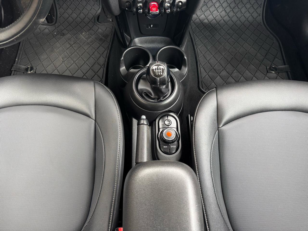 Used 2021 MINI Cooper 2-Door Hardtop w/ Storage Package image 14