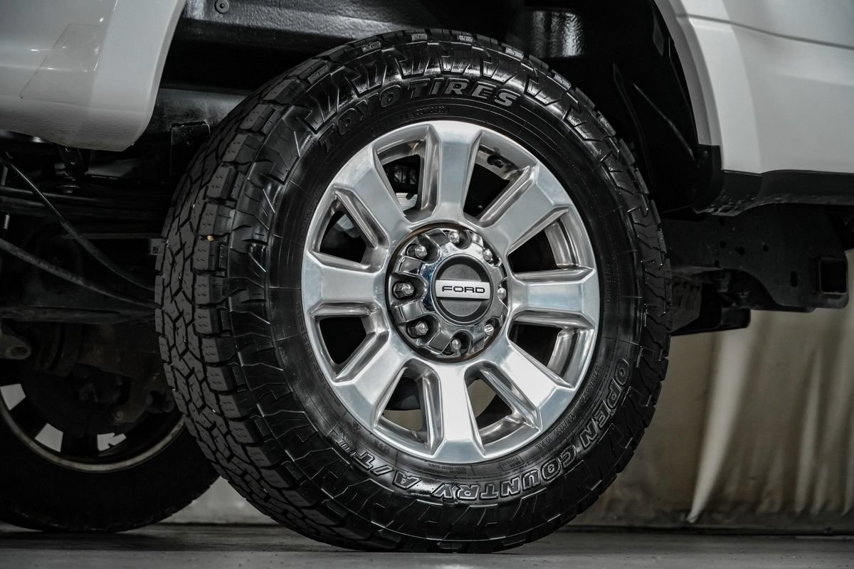 Used 2019 Ford F250 Platinum w/ Platinum Ultimate Package AWD/4WD image 58