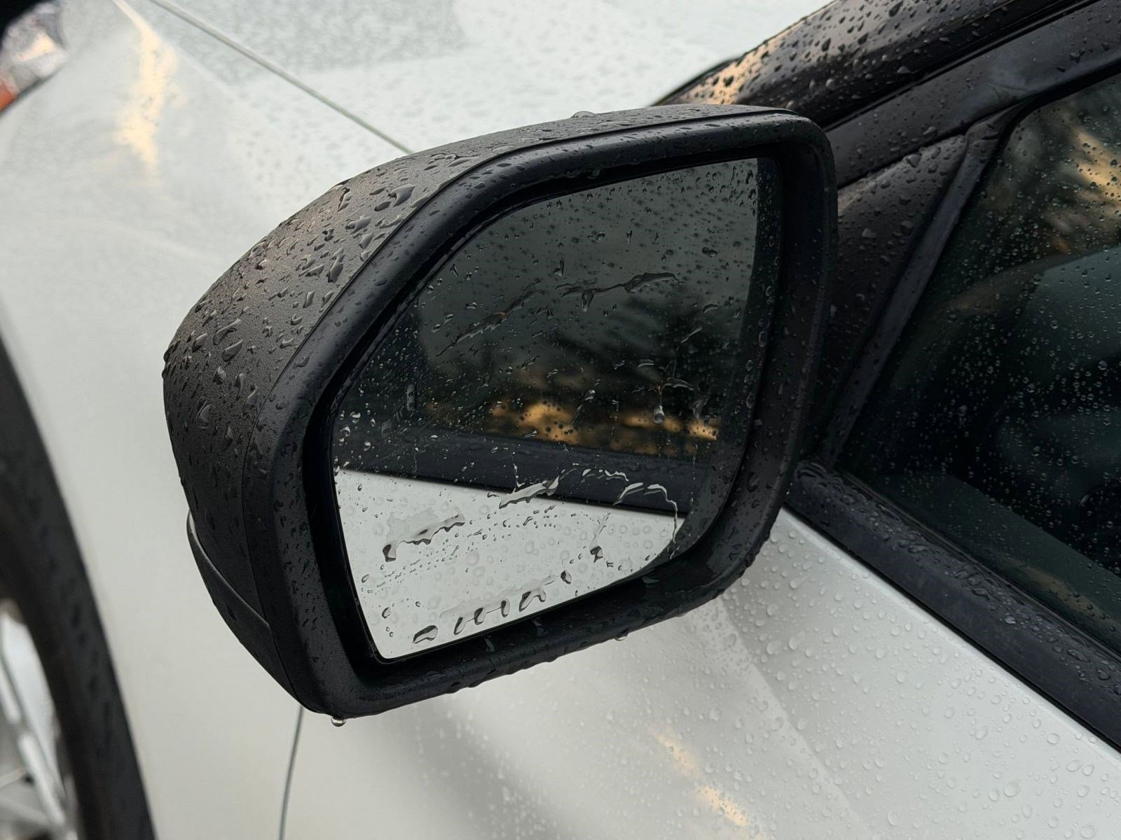 Used 2023 Ford Explorer XLT w/ Equipment Group 202A image 12